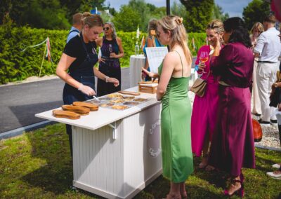 Charcuterie Bar op je bruiloft door Charming Weddings & Events